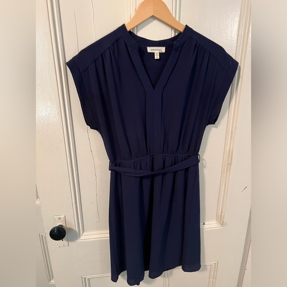 Monteau Dresses & Skirts - Cute navy blue dress with waist tie belt